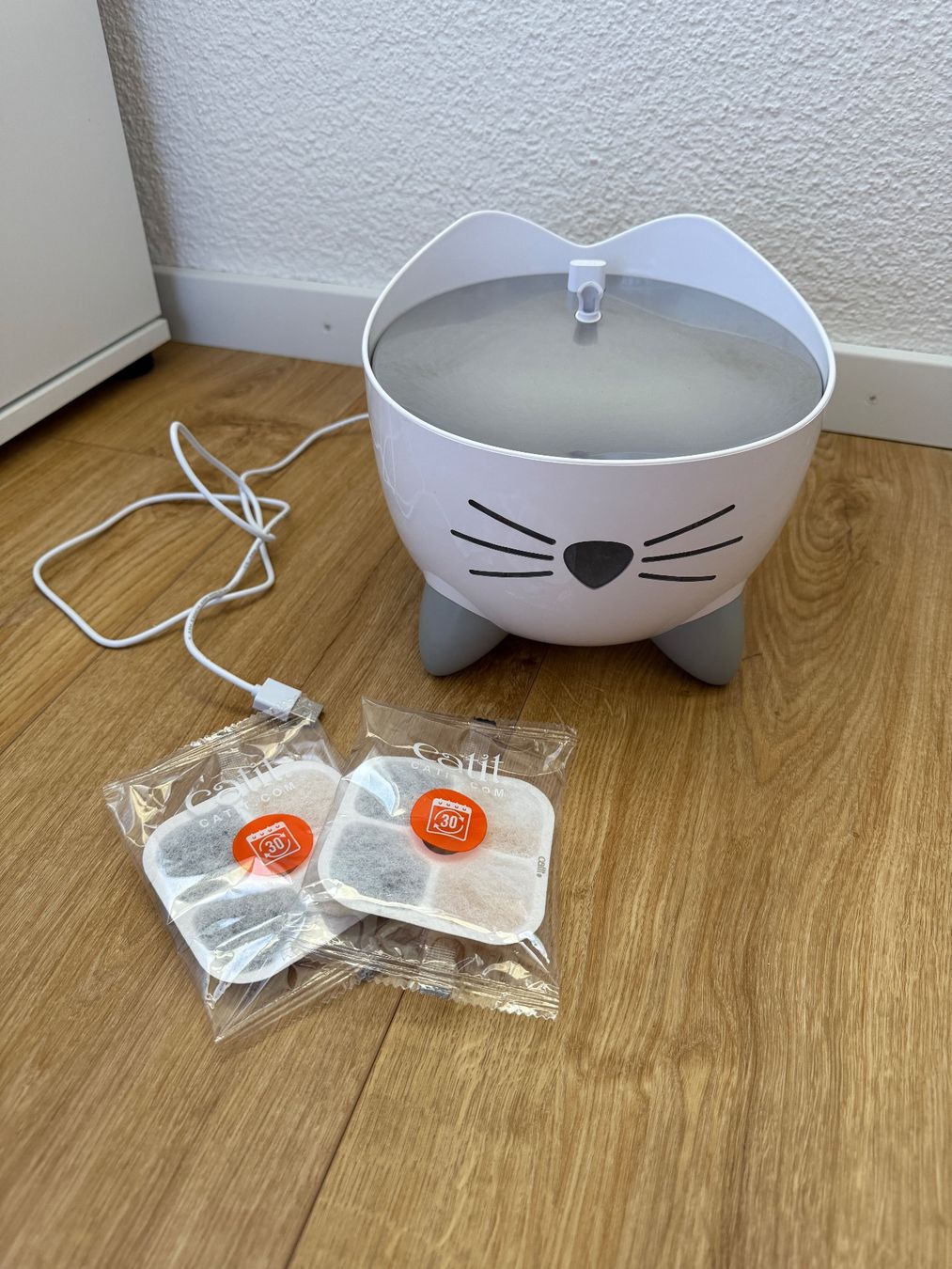 Stagni & Fontane ornamentali: Pixi Smart Trinkbrunnnen – Nuovo (secondo la descrizione) da Schübelbach venduto da Sambodscha 2