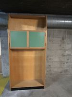 Étagère haute bois Mid century avec portes vertes 