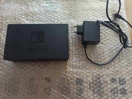 Original Nintendo Switch TV-Dockingstation + Netzteil NSW
