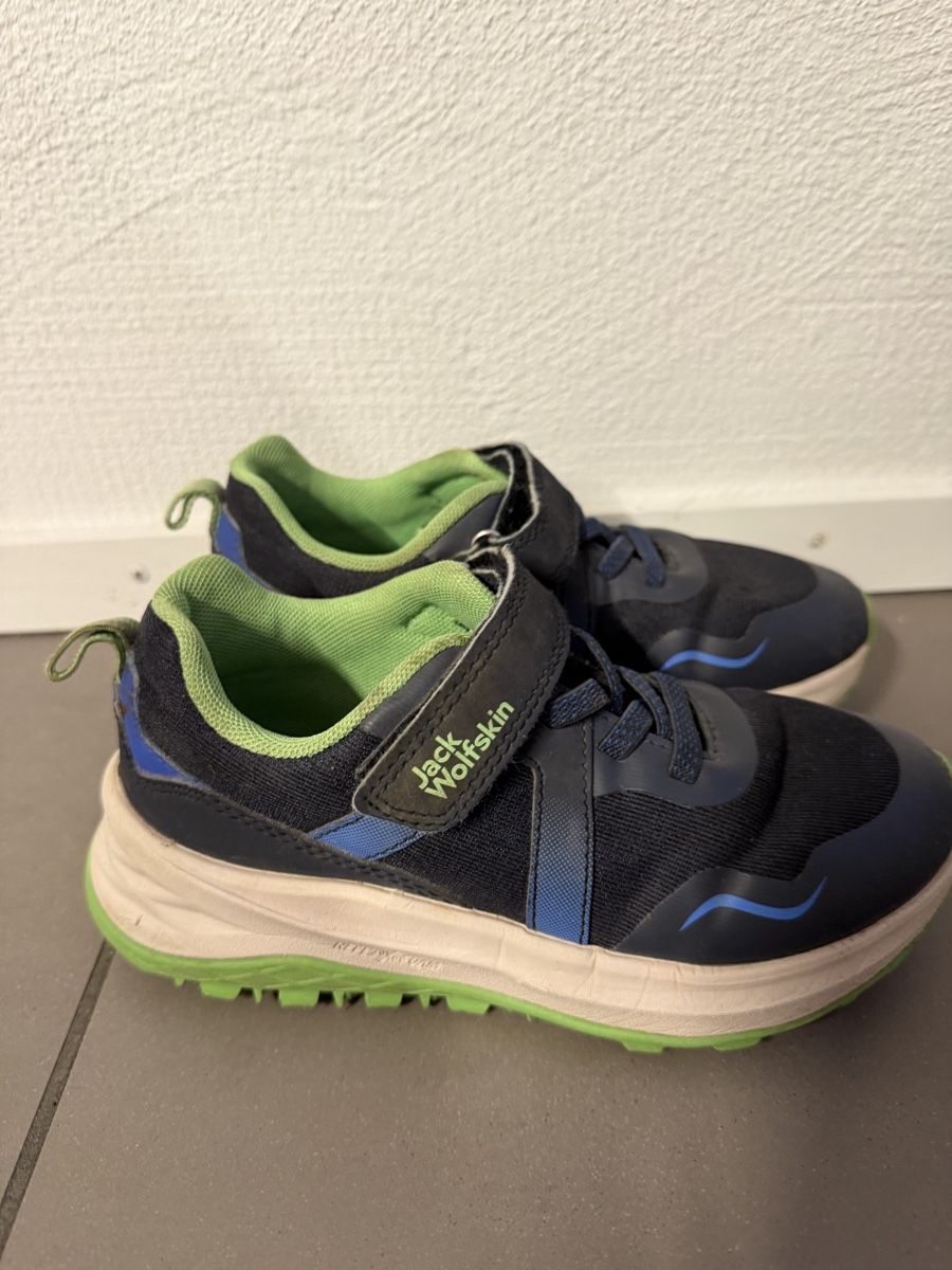 Scarpe per ragazzi: Sneackers Jack Wolfskin 30 – Usato da Zürich venduto da yaelle106 4