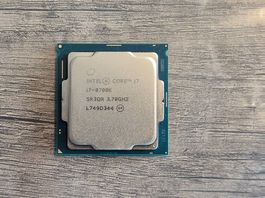 Intel Core i7-8700K 3.7 GHz  6 coeurs / 12 threads