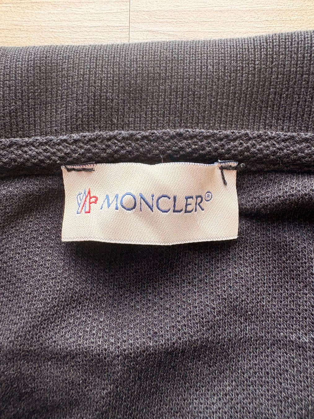 Moncler Polos: Moncler Polo – D'occasion à Wigoltingen par _vntg_ 2