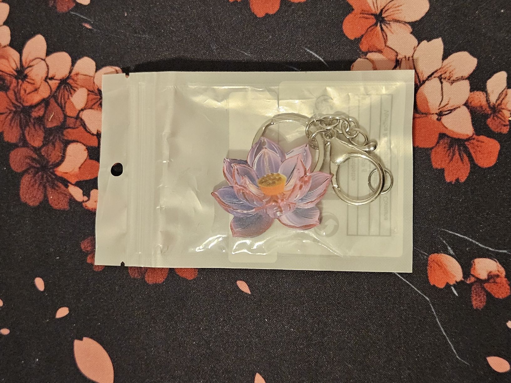 Anhänger: 2D Lotusblumen Schlüsselanhänger – Neu und originalverpackt aus Besenbüren von ste_dh5c