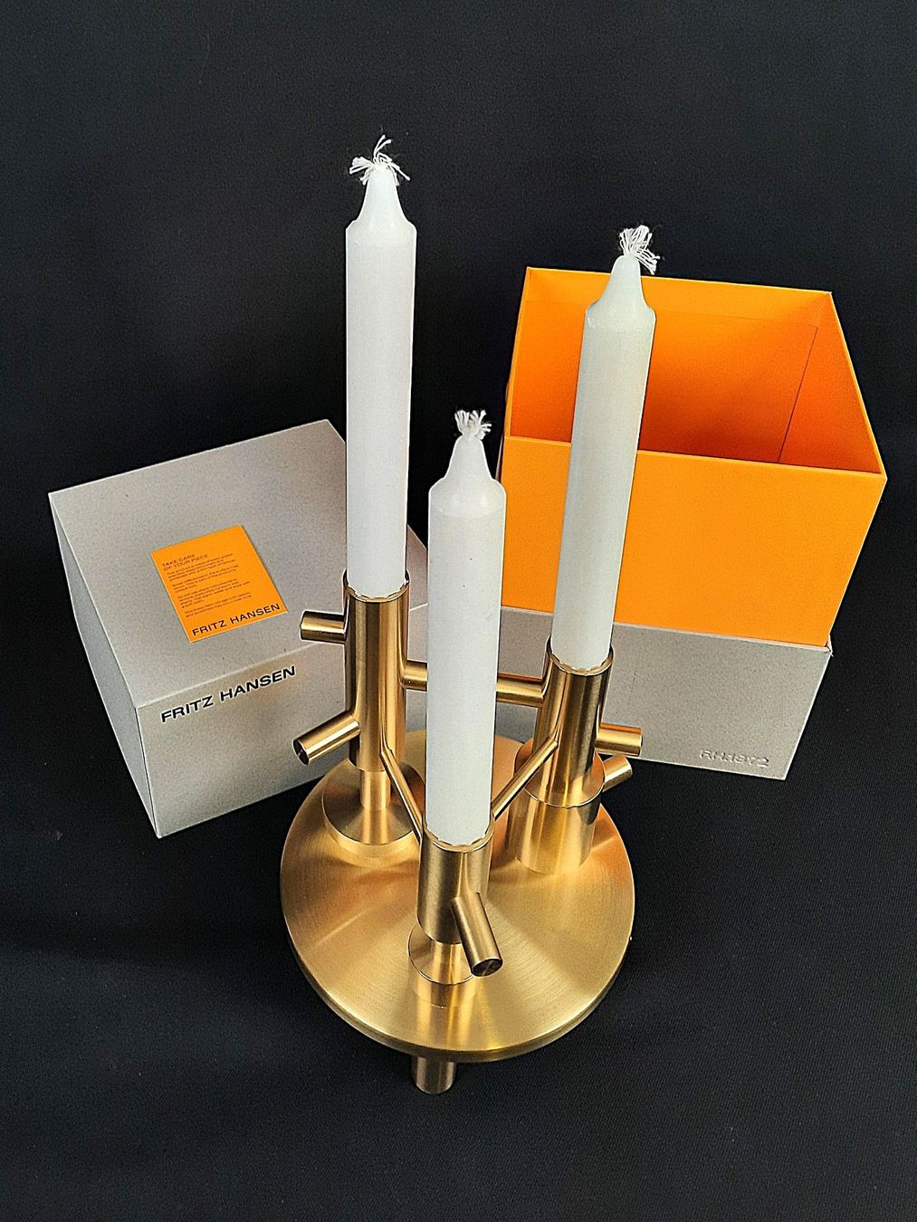 Fritz Hansen Portacandele: FRITZ HANSEN Kerzenständer JH10 Messing – Nuovo (secondo la descrizione) da Beinwil am See venduto da Restwert_Beinwil 1