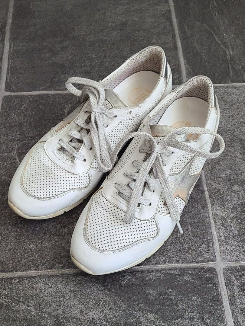 Damenschuhe: Sneaker von L'idea, Gr. 37 – Gebraucht aus Basel von Luzora 1