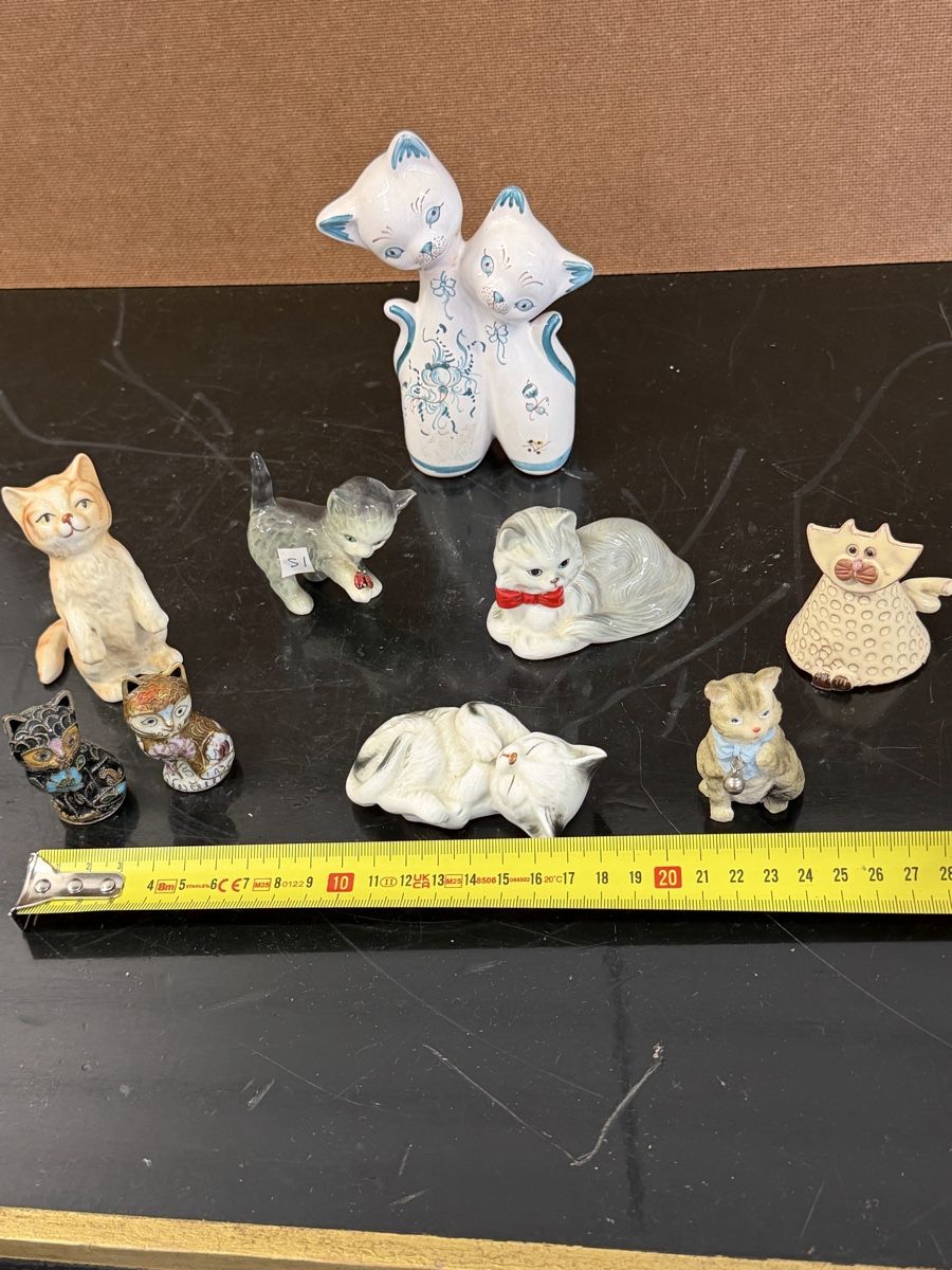 Statuette: Lots de 9 figurines chats vintage  – Usato da montreux venduto da Always-Good 8