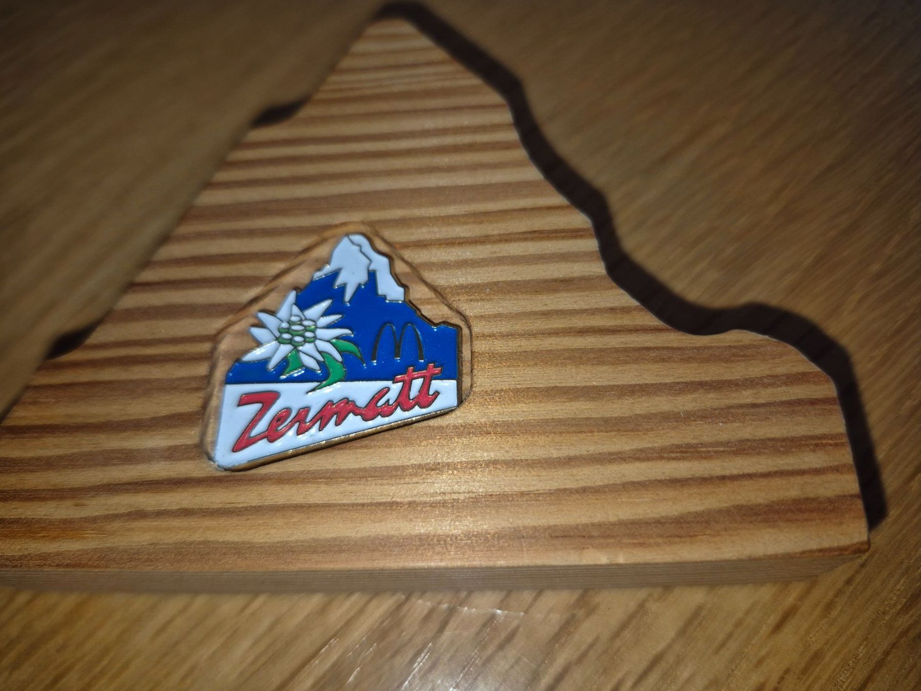 Mc Donald's Placchette & Badge: Pin Zermatt McDonalds – Usato da Buttikon SZ venduto da sefa02