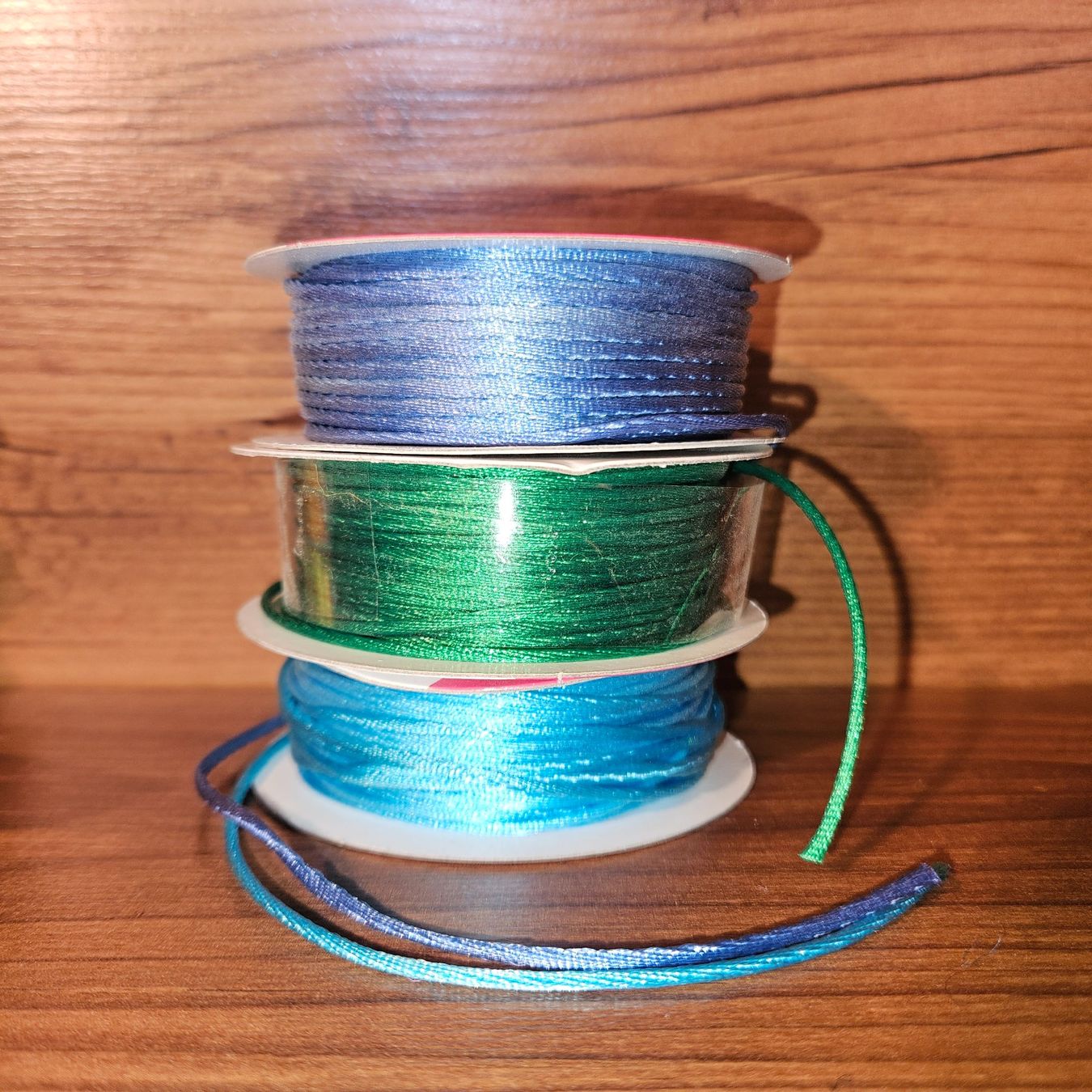 Nastri decorativi: 13 Rollen Satinkordel 2mm – Nuovo (secondo la descrizione) da Reichenbach i. K. venduto da ANiZu83 3