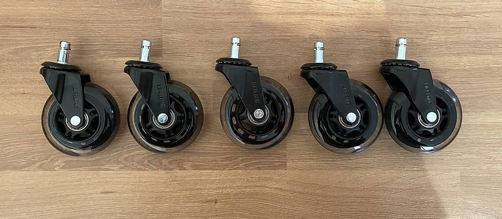 CLP Set di 5 rotelle per sedie da ufficio I Rotelle di ricambio in gomma 11 x 22 mm l Portata massima di tutte e 5 le rotelle 295 kg., Colore:nero
