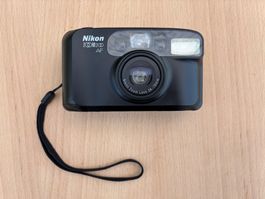 Nikon Zoom 200 AF Kamera