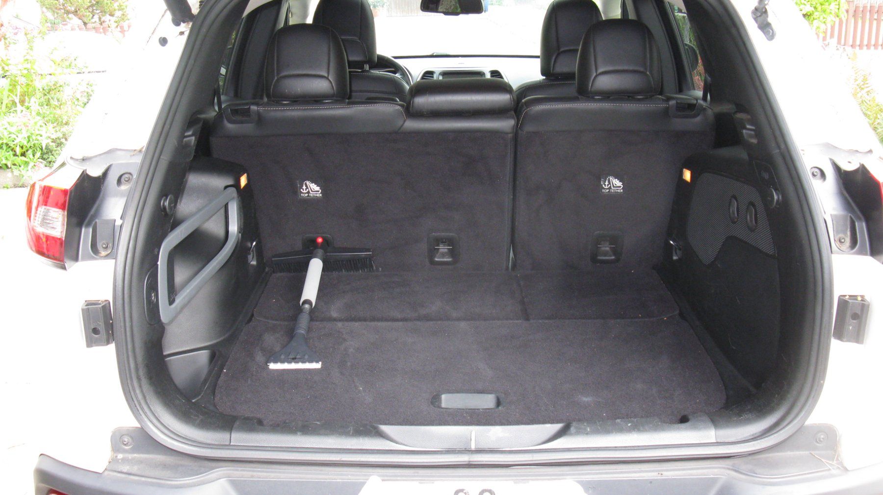Jeep Automobili: JEEP Cherokee 3.2 Benzin Night Engle – Usato da Wangen b. Olten venduto da Broesmeli1 3