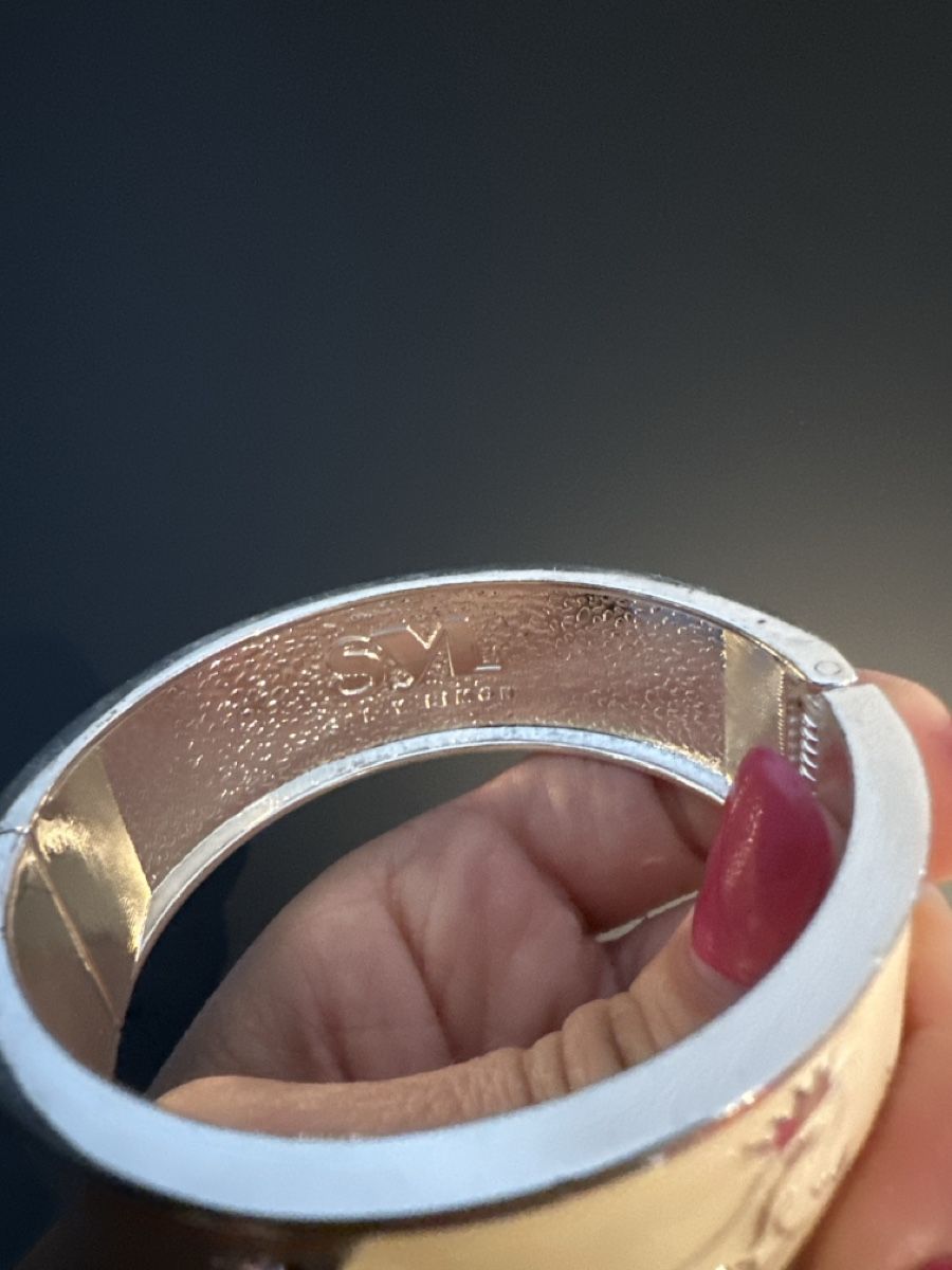 Bracciali & Braccialetti: SYL Armreif neu weiss – Nuovo (secondo la descrizione) da Däniken SO venduto da NBdesign 2