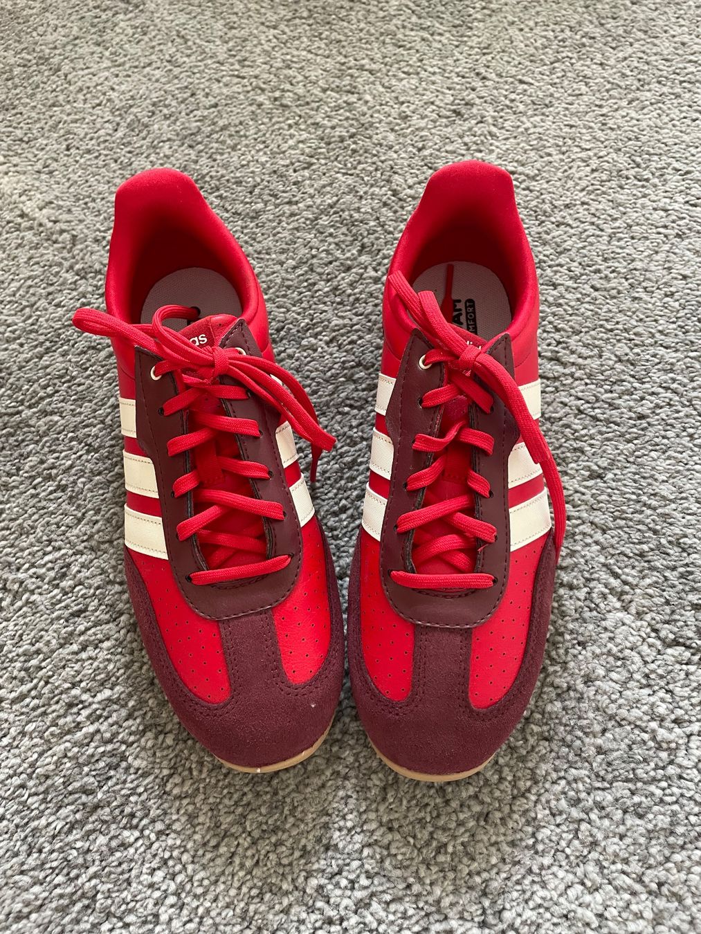 Adidas Damenschuhe: Adidas Sneaker – Gebraucht aus Uster von orchidee777