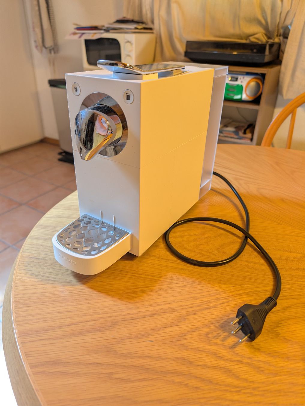Delizio Macchine per caffè & Macchine per espresso: Delizio Kaffeemaschine + Kapseln – Nuovo (secondo la descrizione) da Latterbach venduto da d_julia_vom_oberland