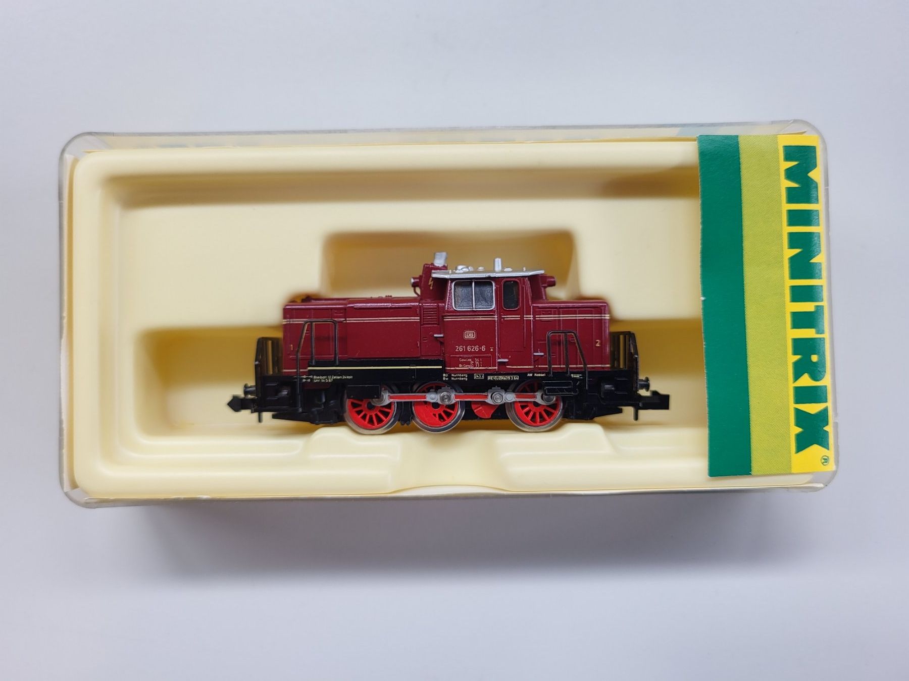Trix Modellini di ferrovie: Minitrix Diesellok BR 261 – Usato da Brügg BE venduto da POU-BELLE