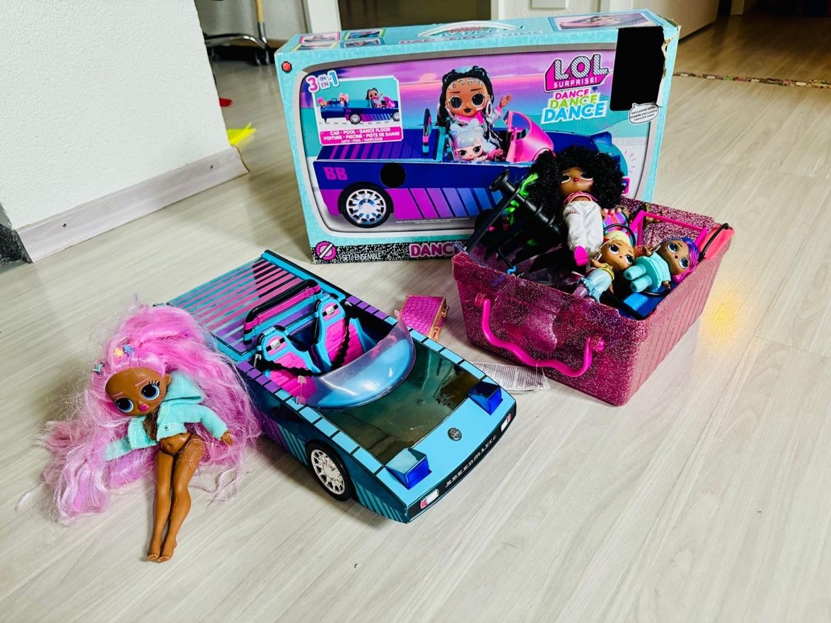 Modellini d'auto: LOL Auto mit Zubehör  – Usato da Stallikon venduto da Roadrunner10 1