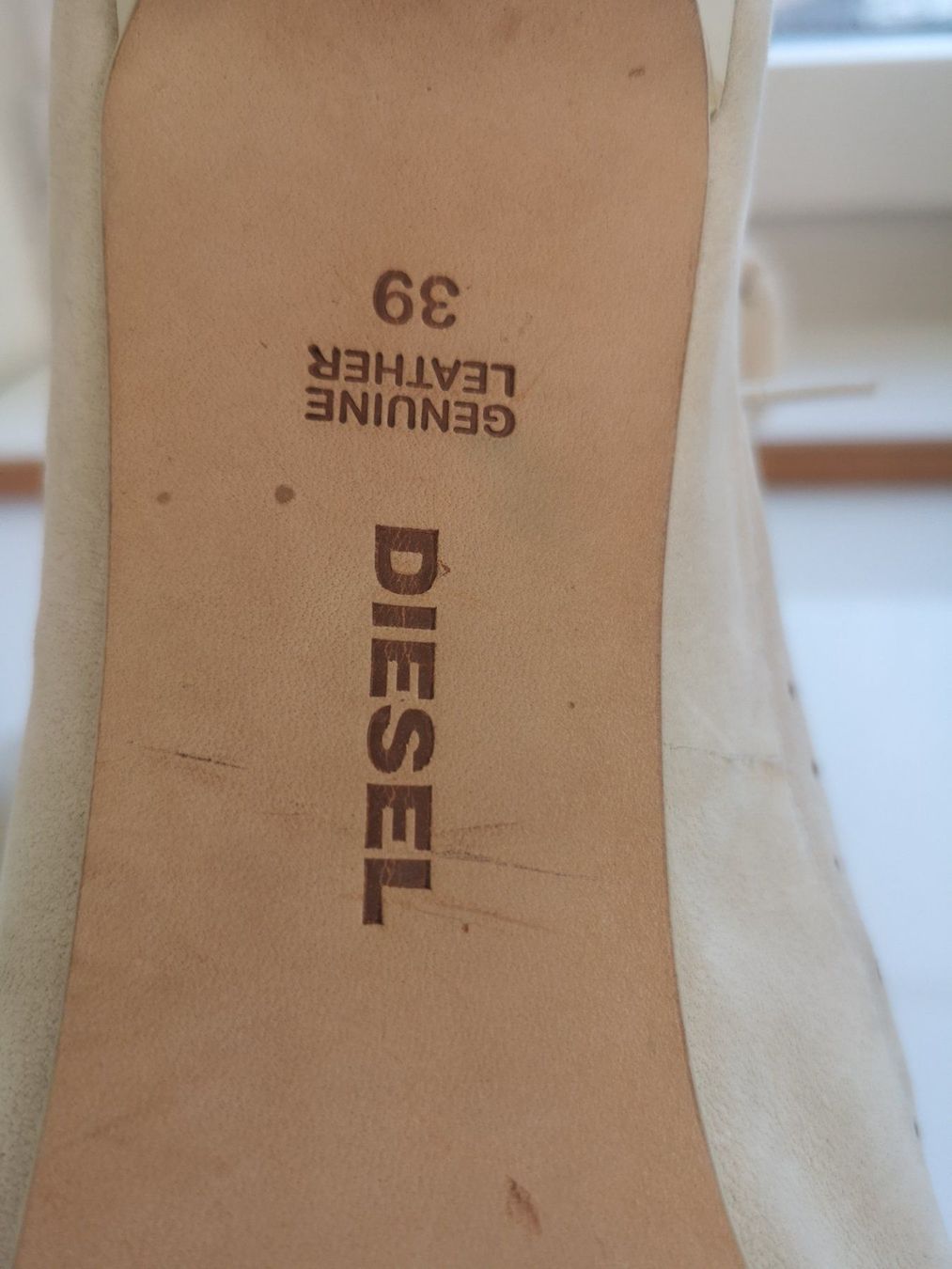 Diesel Scarpe da donna: Diesel Wildlederstiefeletten 39 beige – Usato da Rapperswil SG venduto da lilkate 2