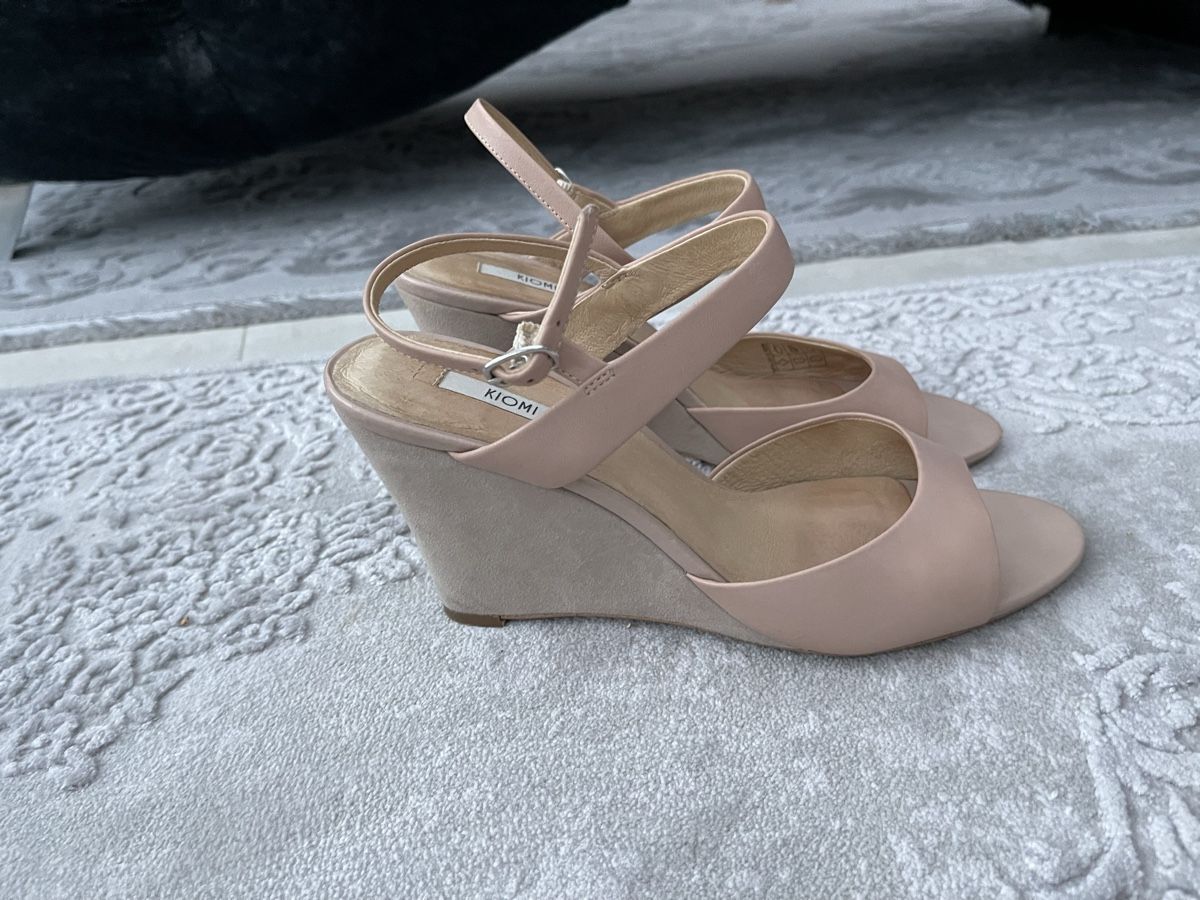 Scarpe da donna: Kiomi Sandalen – Usato da Weisslingen venduto da Spiegelbild0 1