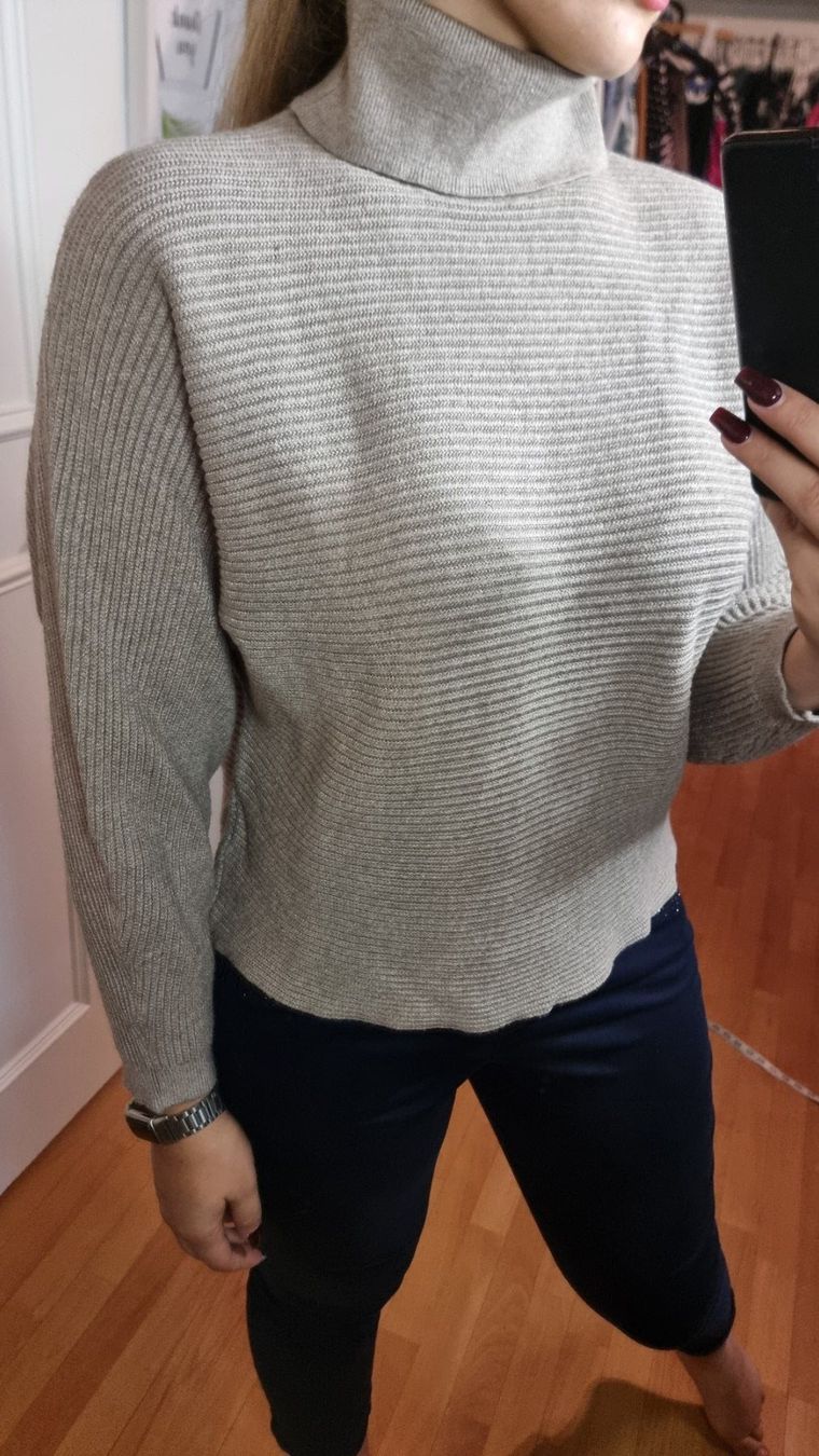 Maglioni & Felpe: Kuscheliger Damen Rollkragenpullover, Gr.40  Winter-Look – Usato da Wald ZH venduto da CapLux 1