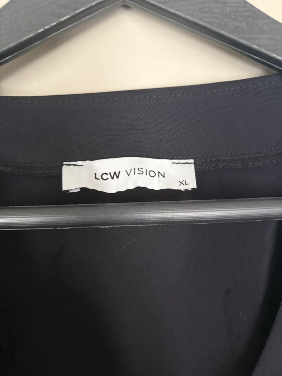 Camicette: Blouse LCW VISION black long sleeve size XL – Nuovo (secondo la descrizione) da Zürich venduto da Mss_sen 2