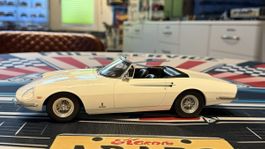 Ferrari 365 California Weiss 1:18  Massiv