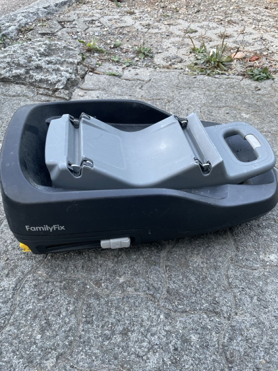 Maxi-Cosi Sièges auto: Maxicosi Autositz Station  – D'occasion à Nebikon par damaro.01