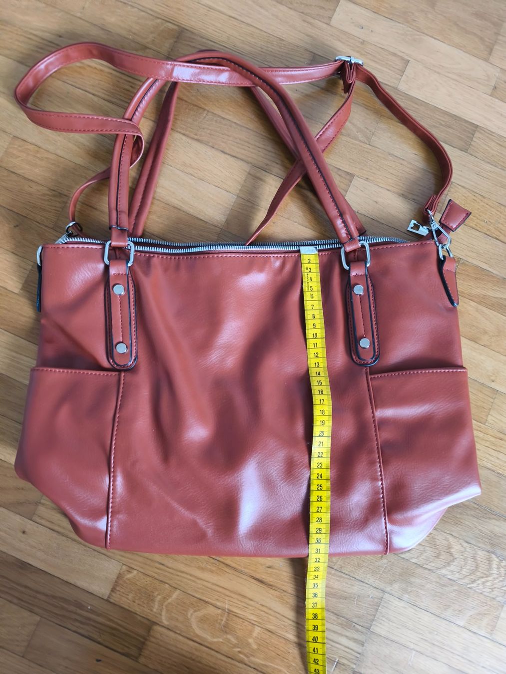 Borse da donna: Damen Tasche Umhängetasche Rostfarben – Usato da Uster venduto da zebralino 1