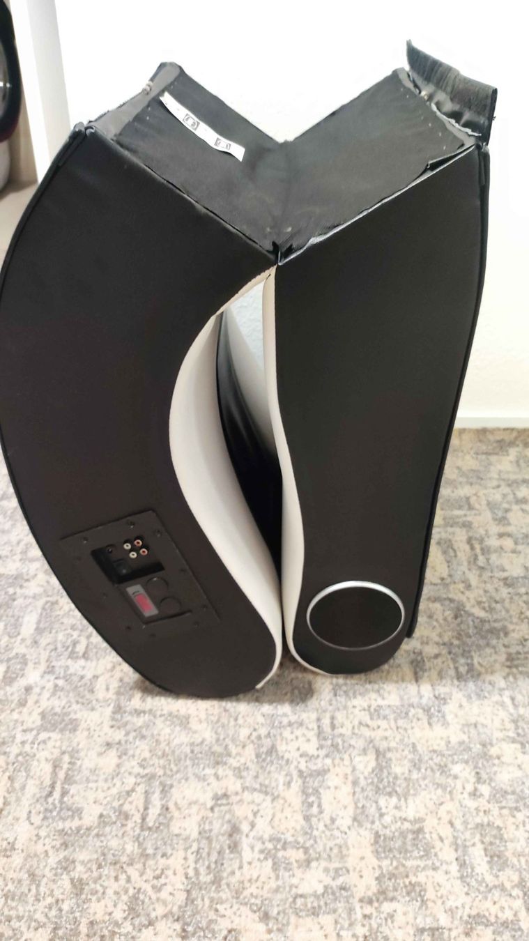 Poltrone: Gamer Sessel mit Sound System schwarz/weiss – Usato da Hägendorf venduto da DerSchweizer1998 3