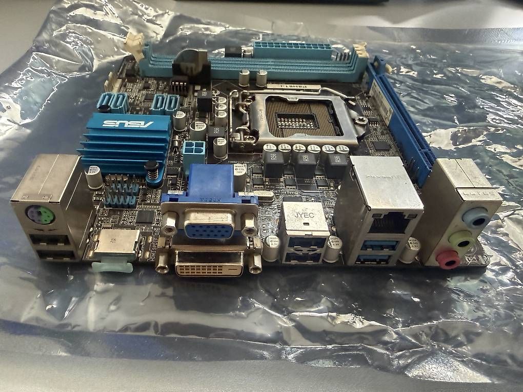 Schede madri: ASUS P8H61-I Mainboard (LGA1155) – Usato da Wettingen venduto da MarekMaj 1