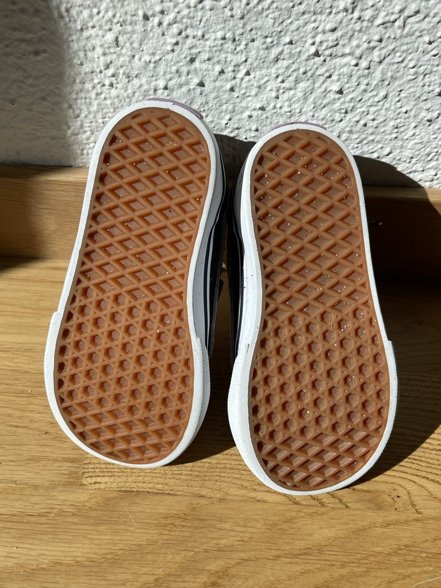 Vans Scarpe per ragazze: Vans Gr. 22 mit Schmetterlingen – Usato da Rapperswil SG venduto da Jule1410 3