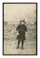 PETITE FILLE - 1910 "Photographie"
