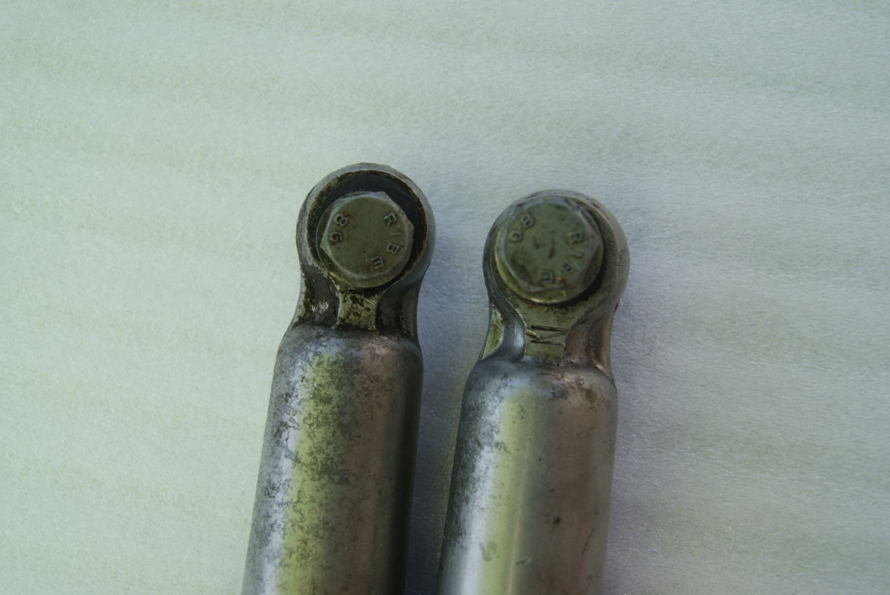 Victoria Mofa-Ersatzteile: Victoria Stossdämpfer 21,5 cm – Gebraucht aus huttwil von Pakora 4
