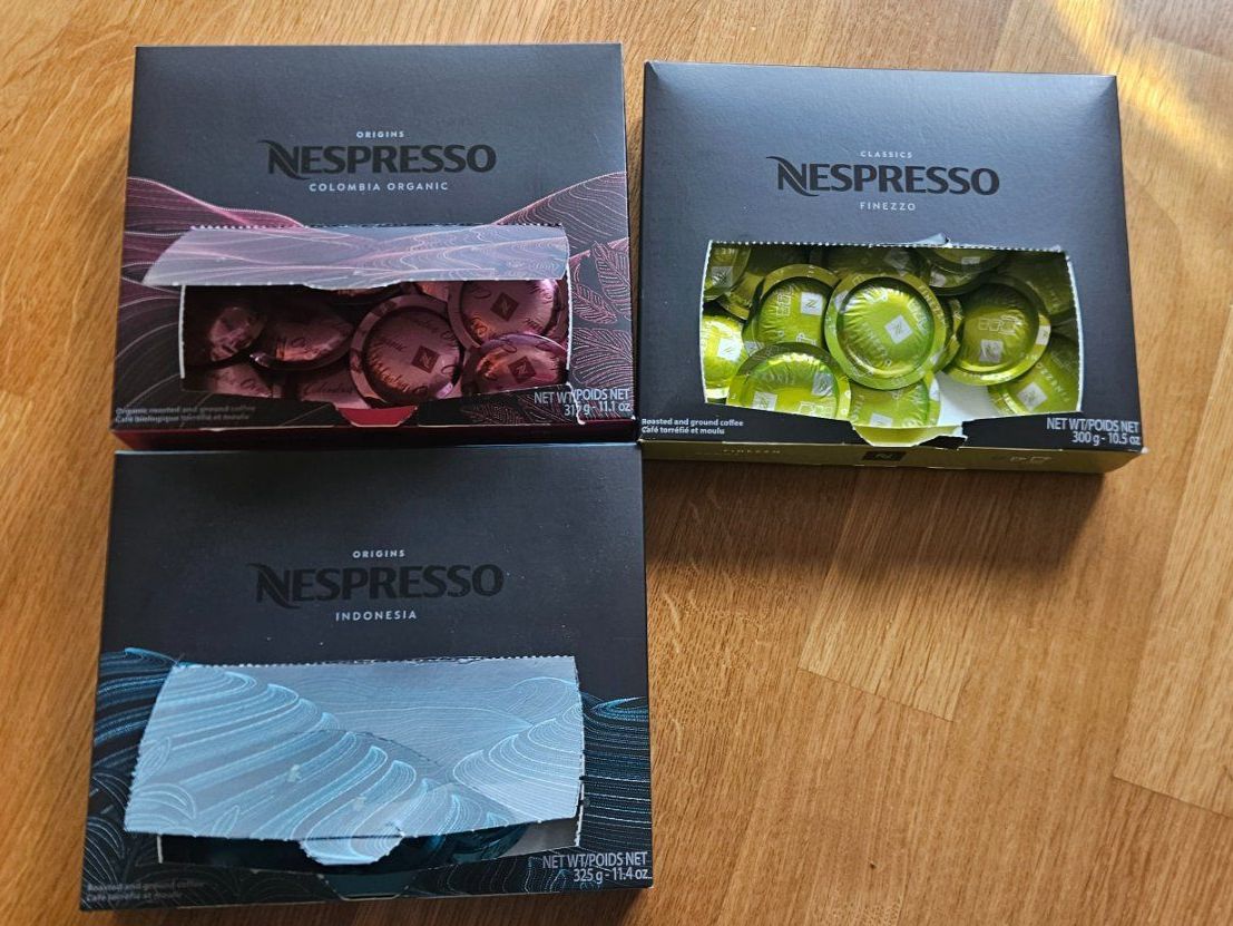 Nespresso Cibi & Specialità: Kaffeekapseln Nespresso Professional Sortiment – Usato da Lenk im Simmental venduto da oli66661