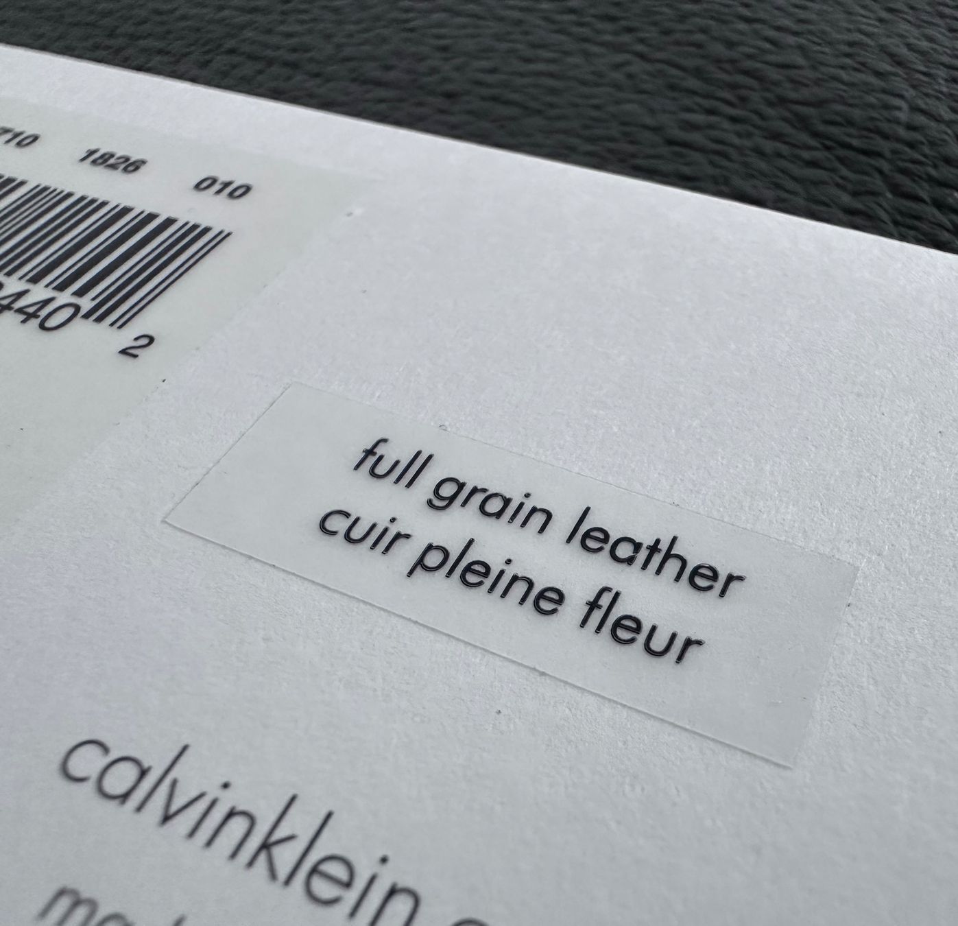 Covers & Borse: NEW > Calvin Klein real leather tablet case black schwarz – Nuovo e nell'imballaggio originale da Zürich venduto da smackpix 2