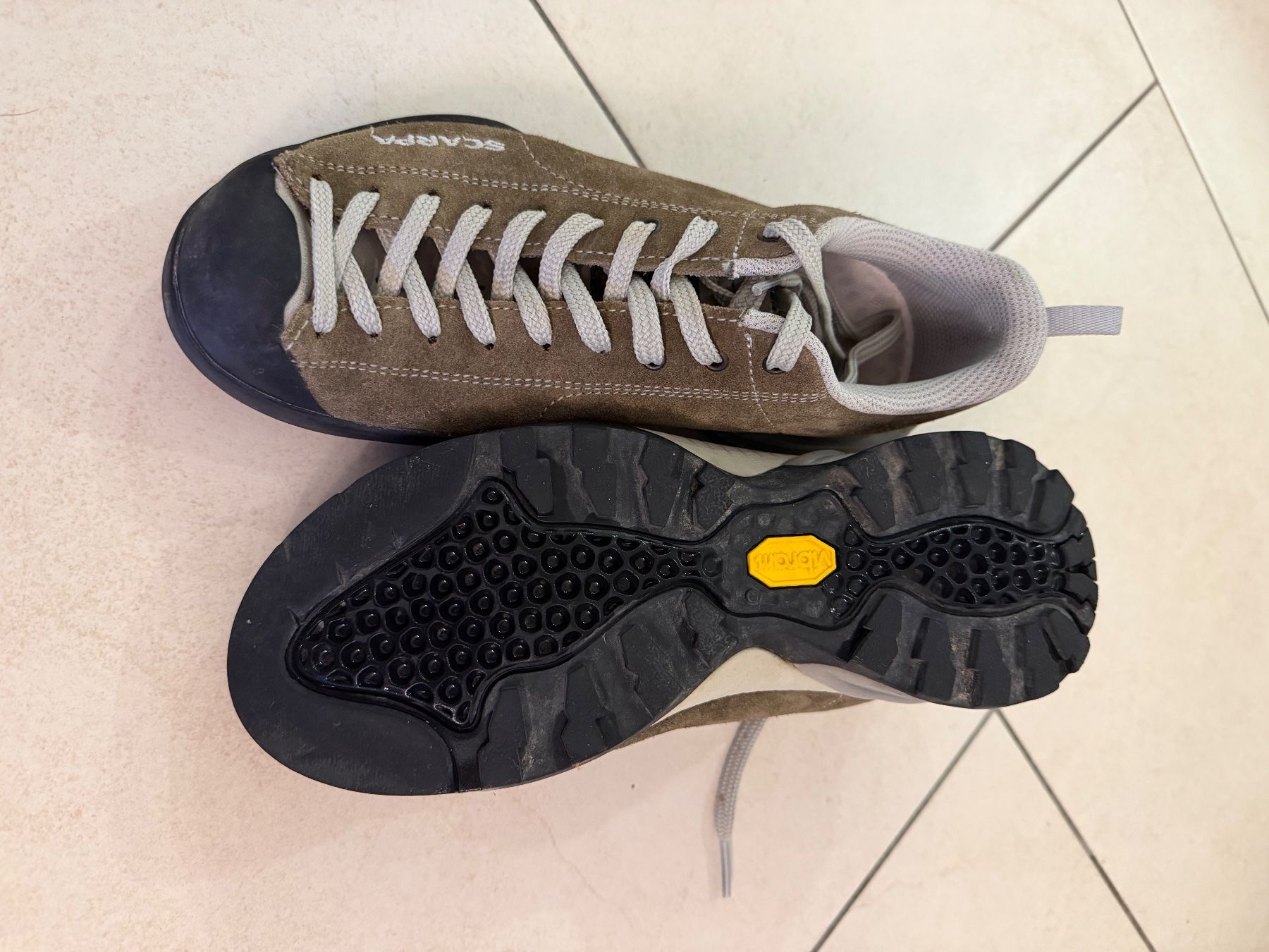 Scarpa Scarpe da donna: Scarpa Trekkingschuhe Grösse 37,5 – Usato da Gossau ZH venduto da Lanel 2