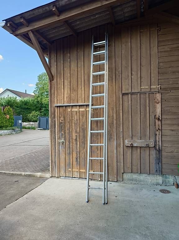 Leitern: Schiebeleiter – Gebraucht aus Winterthur von aal_s5hf