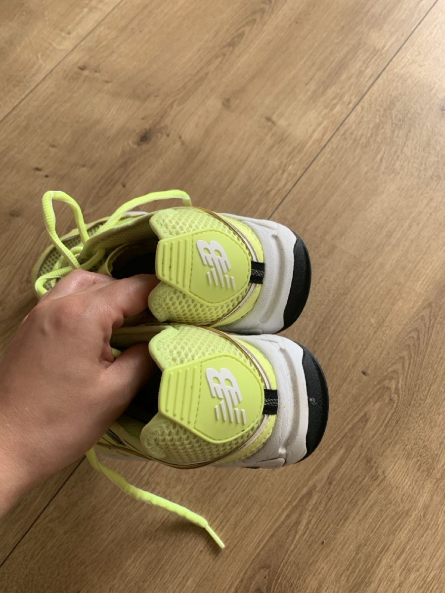 Scarpe da donna: Schuhe New Balance  – Usato da Zell LU venduto da Cipollone7 3