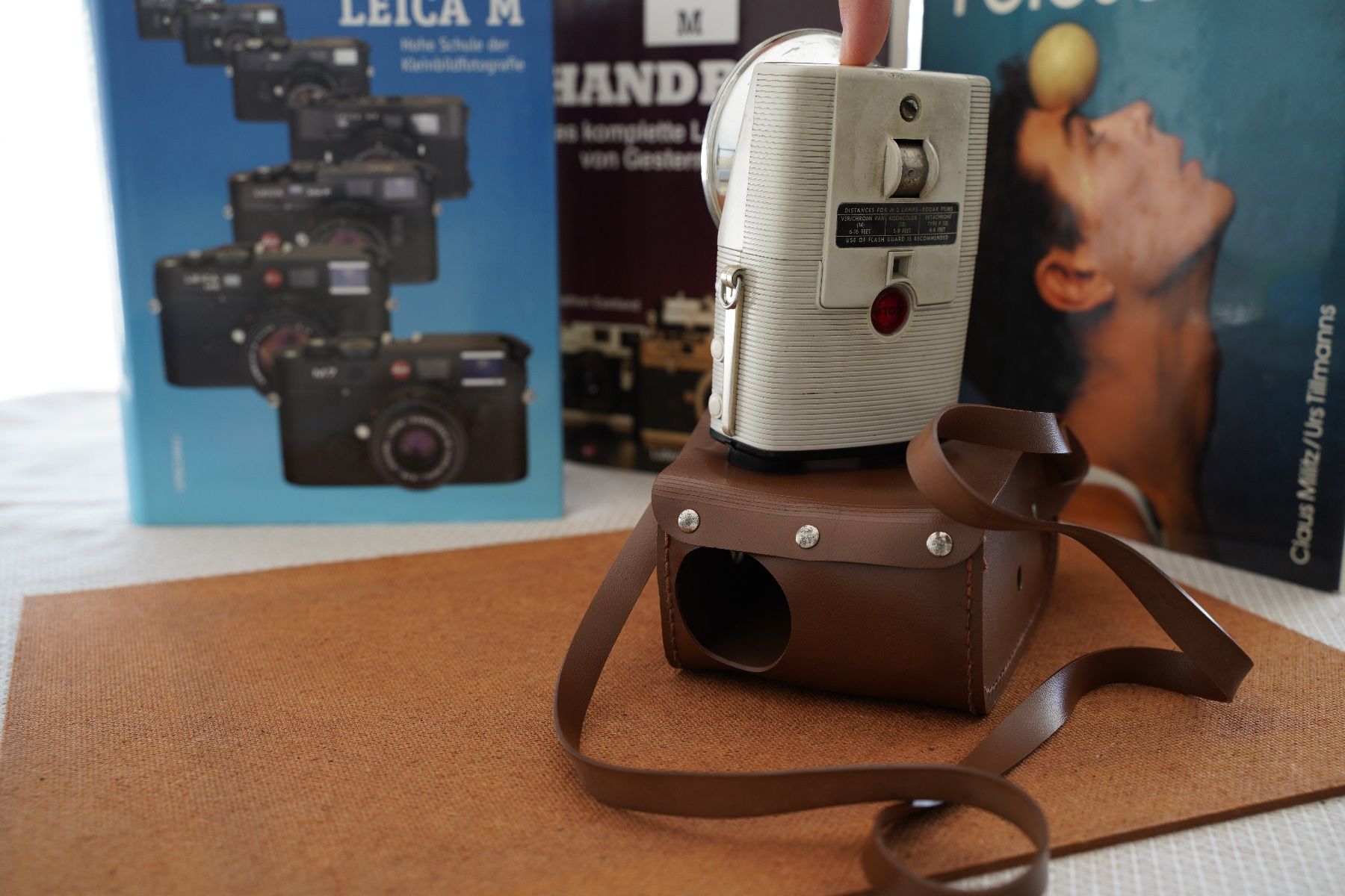 Kodak Fotocamera: Kodak Brownie Starflash Kamera Camera - Hülle – Difettoso da Dagmersellen venduto da sim_zqh8 5