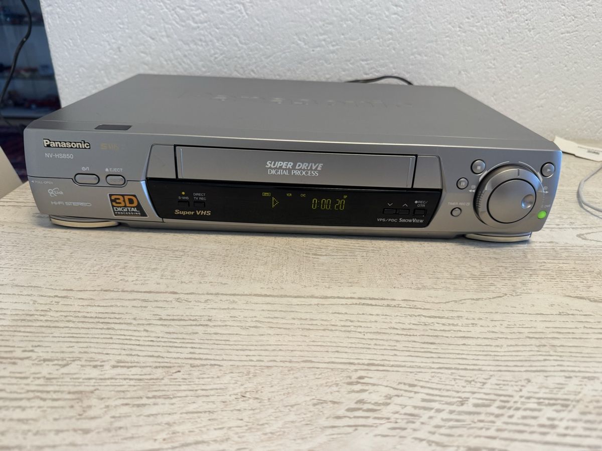 Panasonic Enregistreurs: Panasonic nv-hs850 super vhs recorder – D'occasion à Zunzgen par milesdavis76