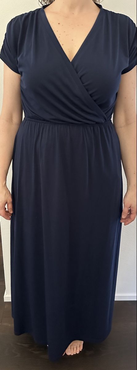 Vestiti: Kleid dunkelblau 44 – Usato da Wetzikon ZH venduto da lugis