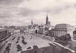 Strasbourg - Place Kléber (mit alten Autos)  /mp