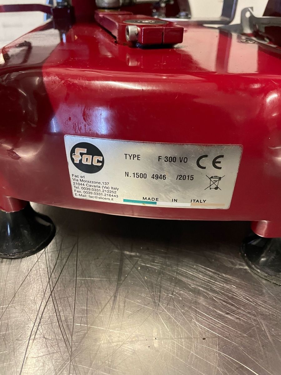 Elettrodomestici da cucina: Aufschnittmaschine – Usato da Rupperswil venduto da Tinka88 5