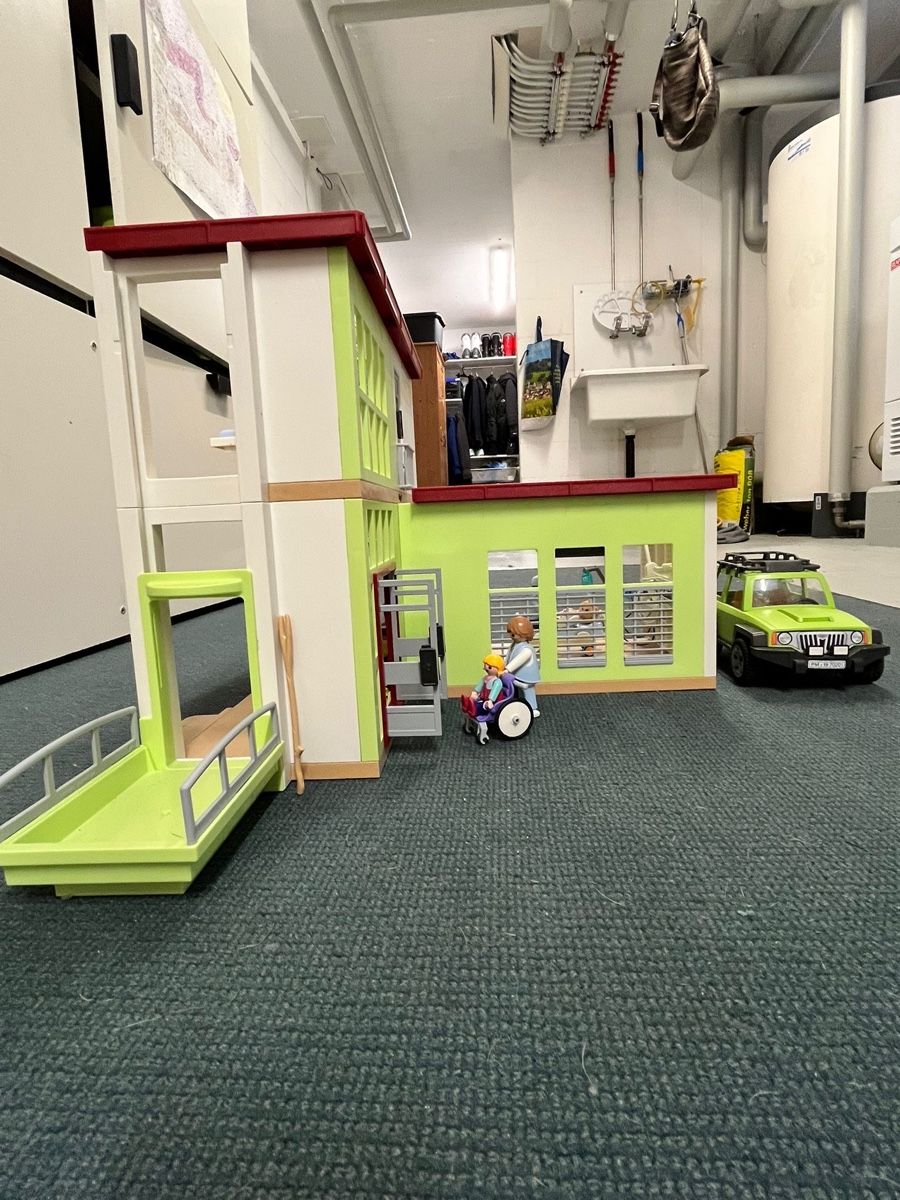 Playmobil Giocattoli: Playmobil Krankenhaus – Usato da Rickenbach LU venduto da Haefliger03 9