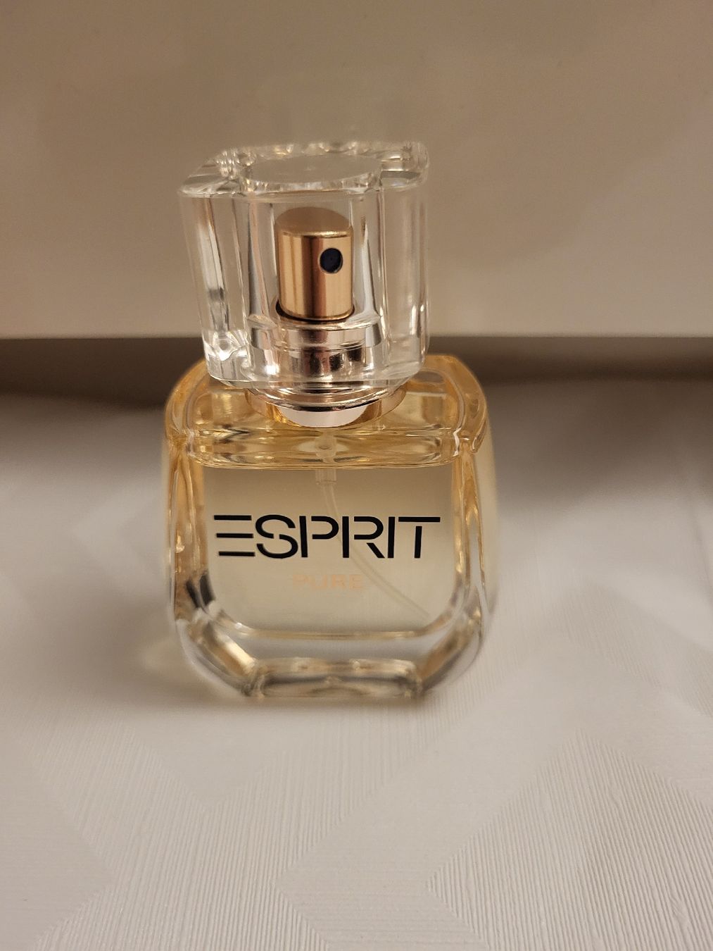 Esprit Profumi & Eau de Toilette: Esprit Eau de Parfum Pure 20ml – Usato da Langenthal venduto da blueskye01 2