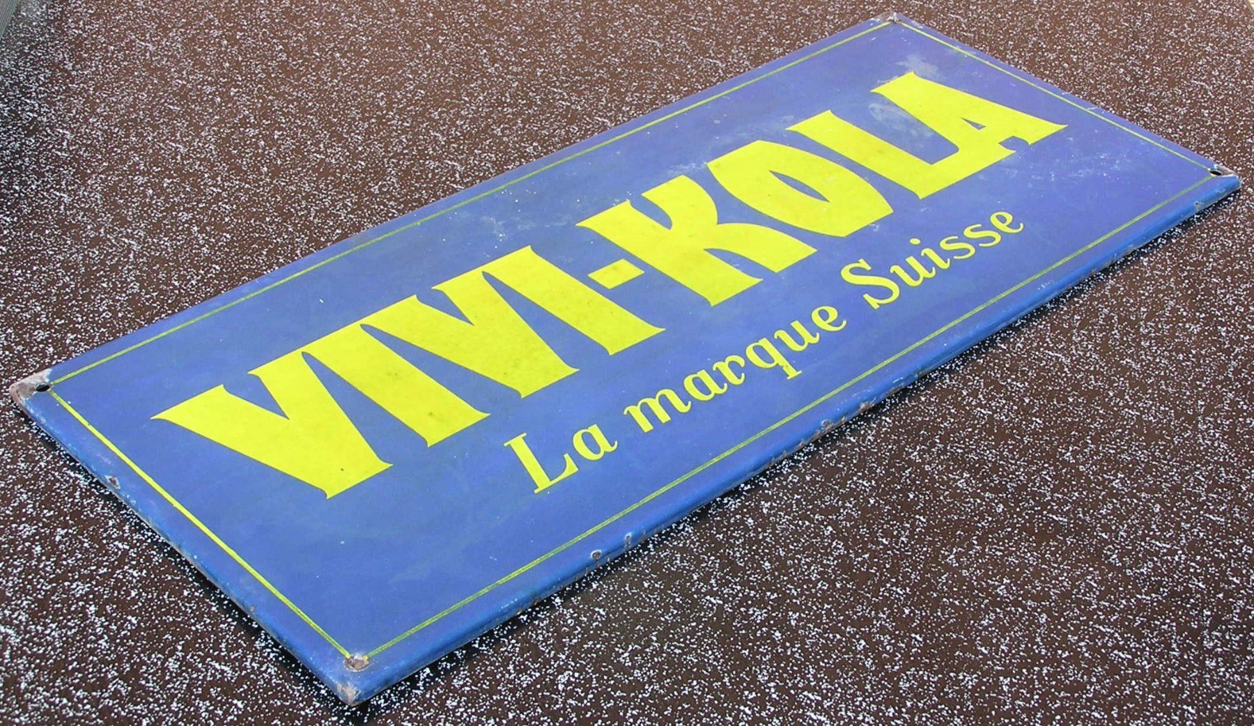 Insegne: VIVI-KOLA EMAILSCHILD ORIGINAL – Usato da Grenchen venduto da Antique-hunter 1