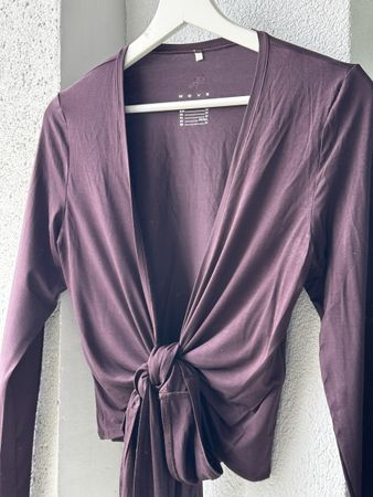 Sportshirt Wickelschnitt, Grösse M