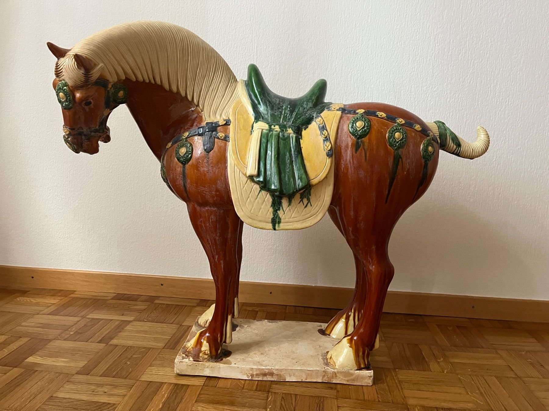 Sculture & Statue: Cheval Tang – Usato da Romanel Sur Lausanne venduto da _RicKimiko72