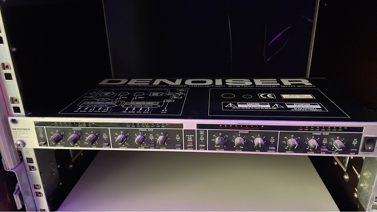 Equalizzatori: Vintage Behringer Denoiser SNR2000 Noise Reduction System – Usato da Giffers venduto da RICARDOS02