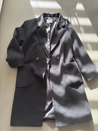 Long Pull&Bear Manteau noir d'hiver - chaud et élégant!