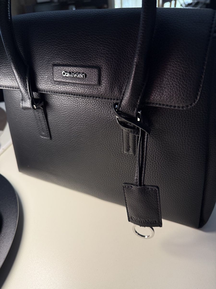 Calvin Klein Borse da donna: Calvin KLEIN - DRESSED TOTE - Sac à main - black – Nuovo (secondo la descrizione) da MASSONGEX venduto da Luluone 7